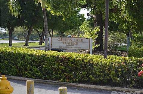 2nd image of 1121 SW 122nd Ave APT 105-2