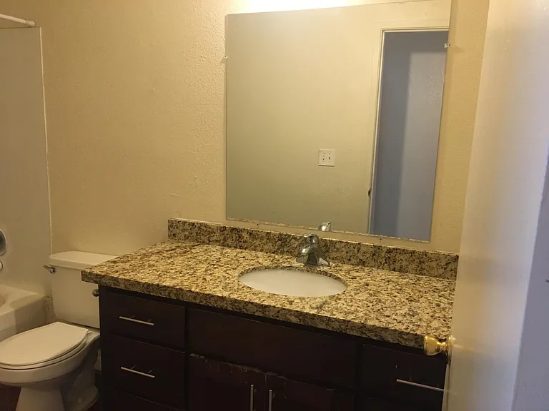 4871 E Lane Ave — Photo 7