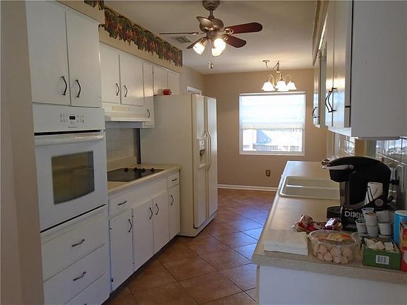 4th image of 1450 Satsuma St