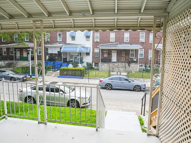 3714 Beehler Ave — Photo 7