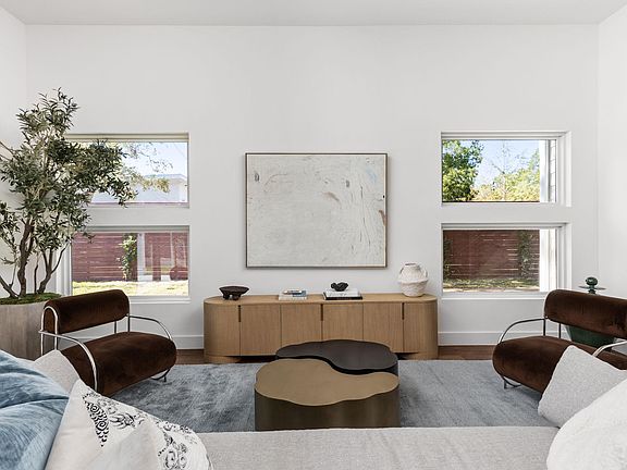 5th image of 127 Frederick St