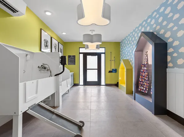 The Steadman Apartments of Carmel