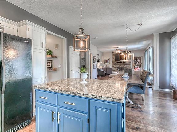 5th image of 4946 Noreston St