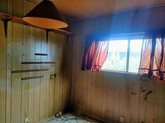 5th image of 5589 Hilltop Ln
