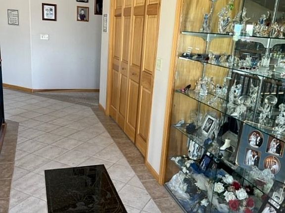 4th image of 1800 W 23rd St