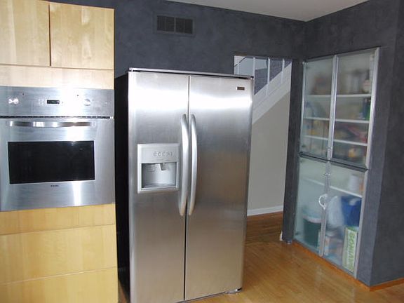 4th image of 9180 N 70th St #10