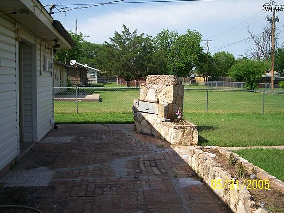 3rd image of 4409 McNiel Ave