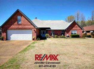 3730 Russell Hurst Dr E, Bartlett, TN 38135