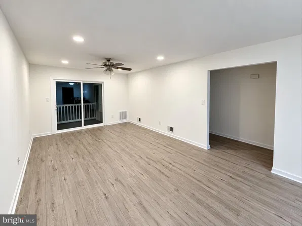 509 Woodchip Rd, Lumberton, NJ 08048