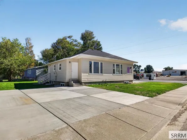 1508 Teton Ave, American Falls, ID 83211