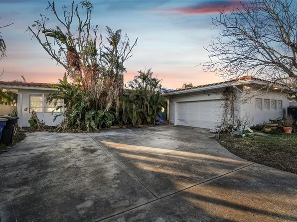 1836 Venetian Point Dr #7, Clearwater, FL 33755