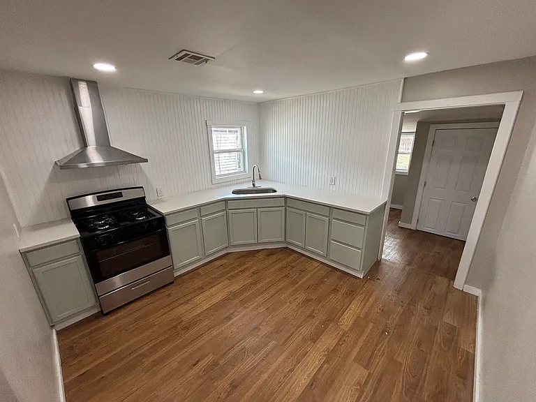 407 S 48th West Ave — Photo 13