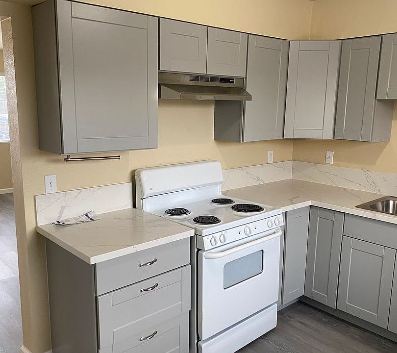 Henson Complex 3447 W Henson St Riverdale, CA Zillow Apartments