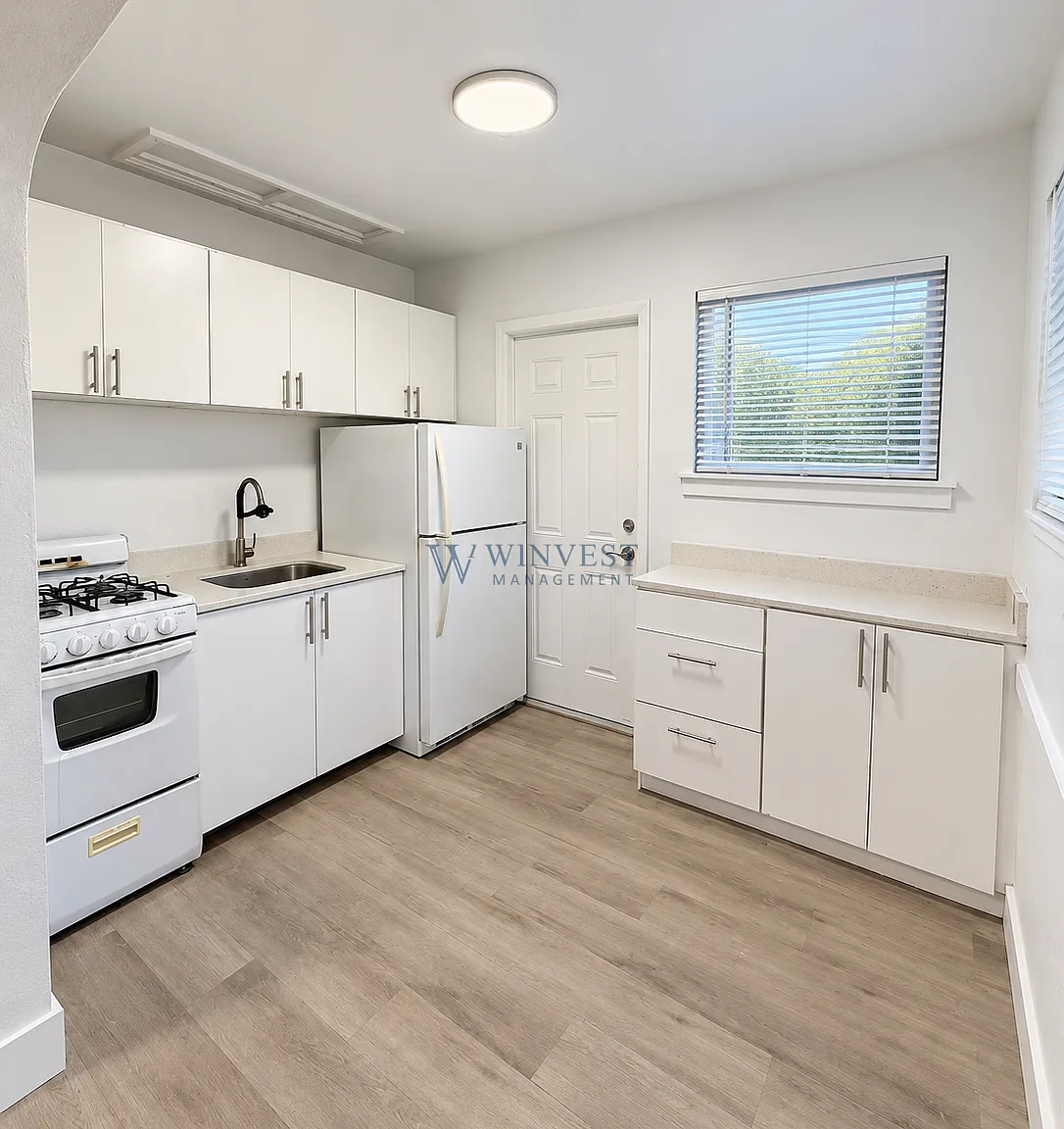 1815 McKinley St — Photo 1