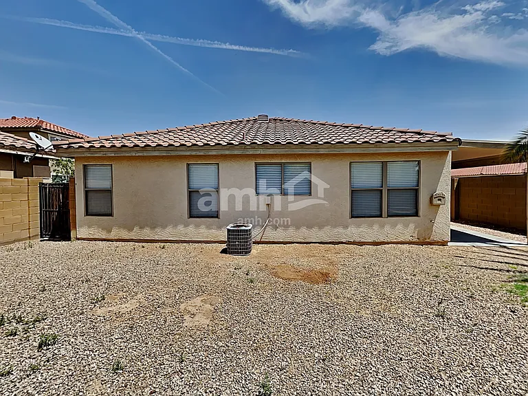 2256 E Hazeltine Way — Photo 18