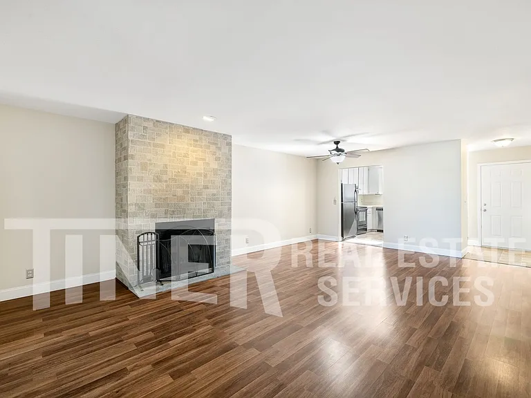 5943 Main Ave #F — Photo 3