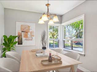 21 Lockheed Blvd, Toronto, ON M9P2H5