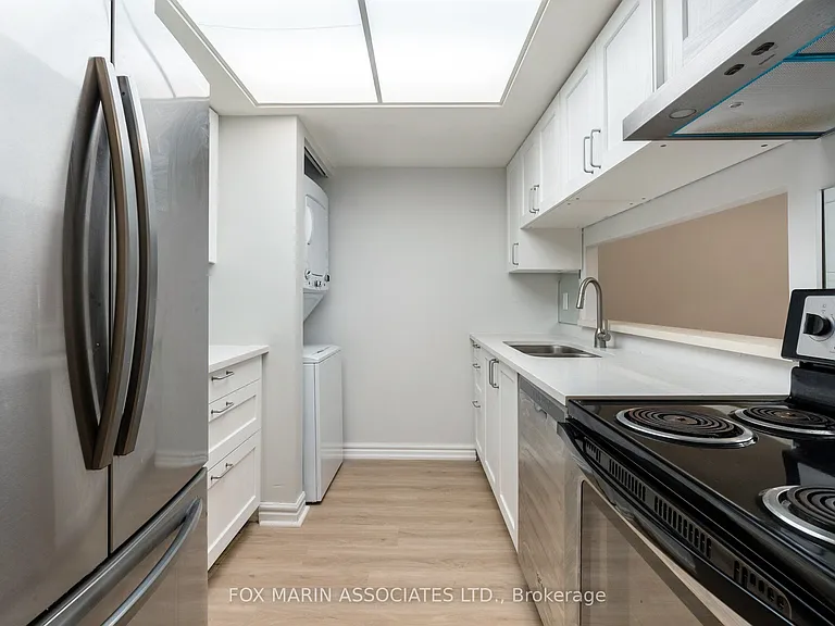 33 University Ave #303 — Photo 19