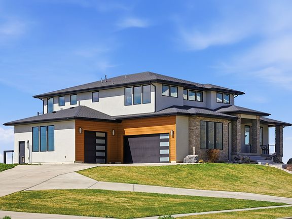 2nd image of 454 S Buffalo Ranch Rd W