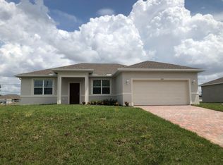 1825 NE 7th Pl, Cape Coral, FL 33909