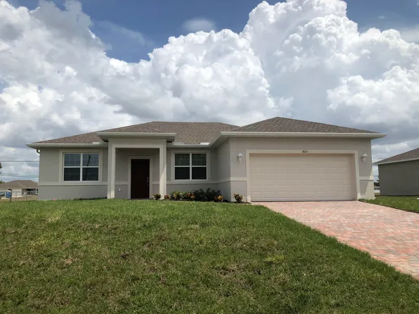 1825 NE 7th Pl, Cape Coral, FL 33909