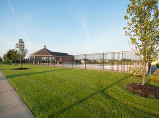 402 Tulleries Ct, Wentzville, MO 63385