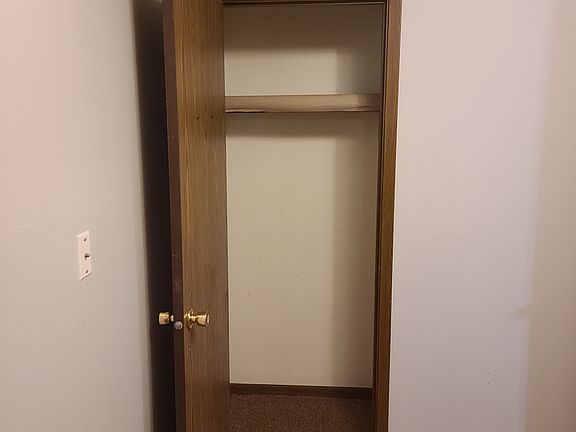 4th image of 606 Hooper St APT B