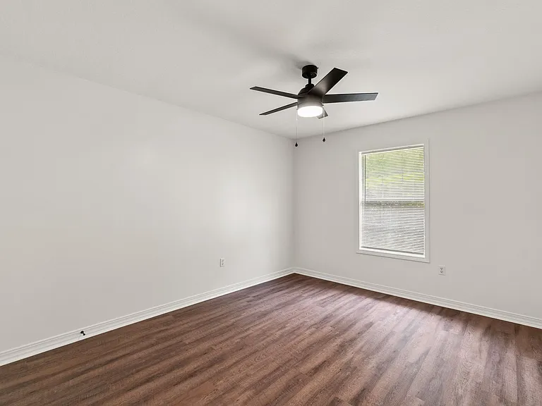44 Griffith Rd #3 — Photo 12
