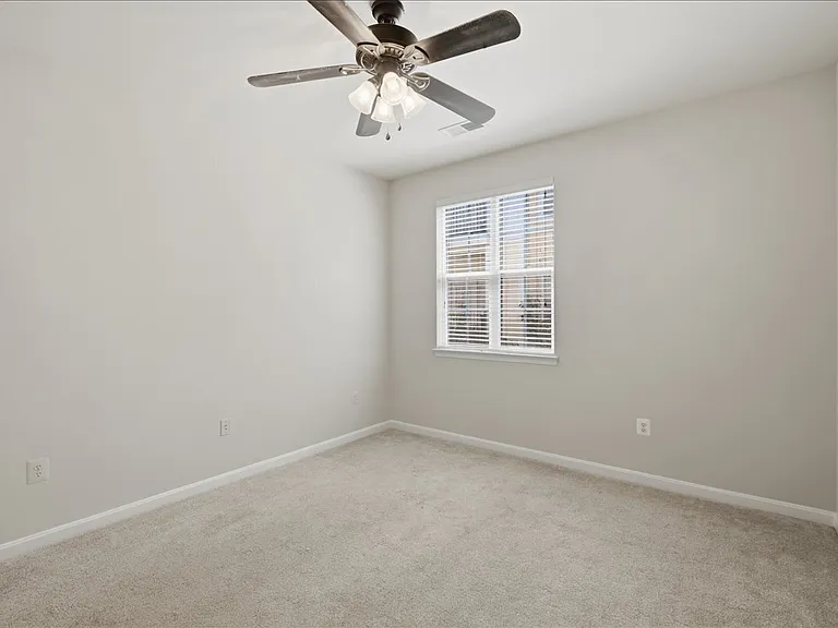 21228 McFadden Sq #314 — Photo 13