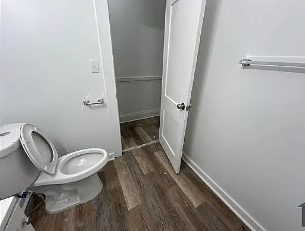 3 bed, 1200 sqft, $1,200 — Photo 3