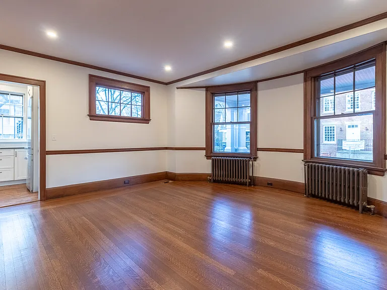 2 Westwood Rd #2 — Photo 5