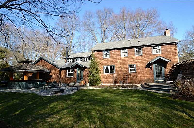 2nd image of 4 Terrace Dr