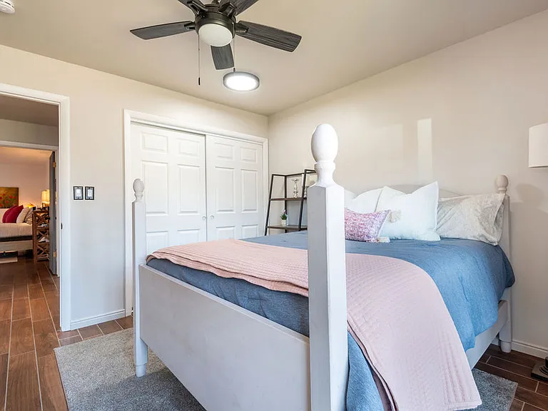 545 S Valley View Dr #137 — Photo 35