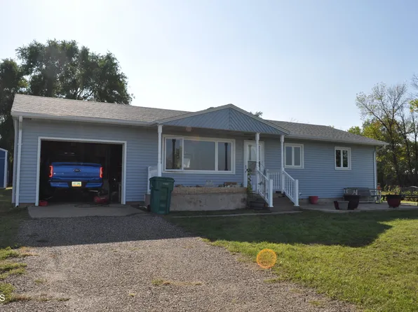 5525 Highway 1806, Mandan, ND 58554