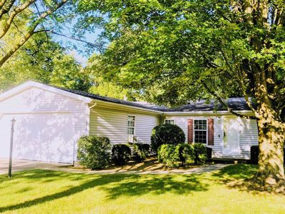 1516 Laurelwood Dr, Elkhart, IN, 46516