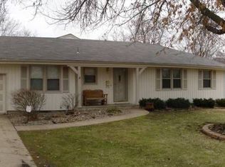 8303 Spring Valley Rd, Raytown, MO 64138