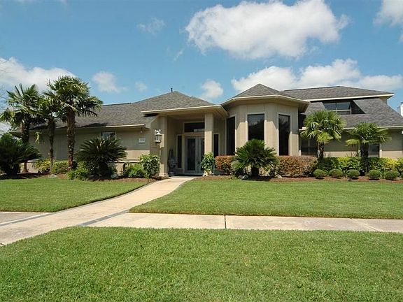 5th image of 2739 Masters Dr