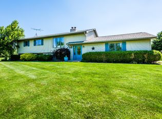 14561 Cleveland Ave, Galien, MI 49113