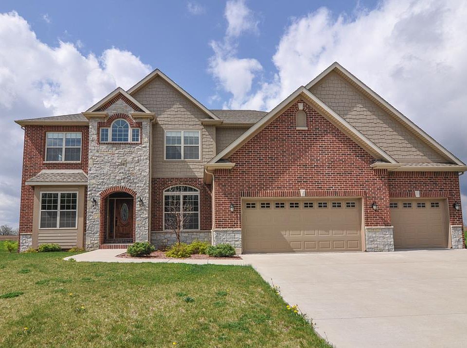 1st image of 5106 Centerview Dr
