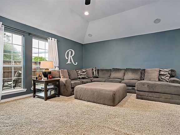 5th image of 3211 Fern Ct