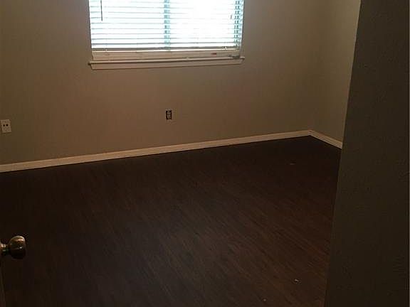 3rd image of 3504 Eskew Dr #B