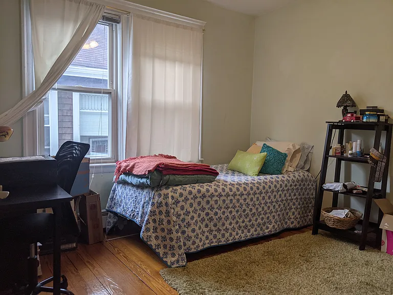 138 W Adams St — Photo 17