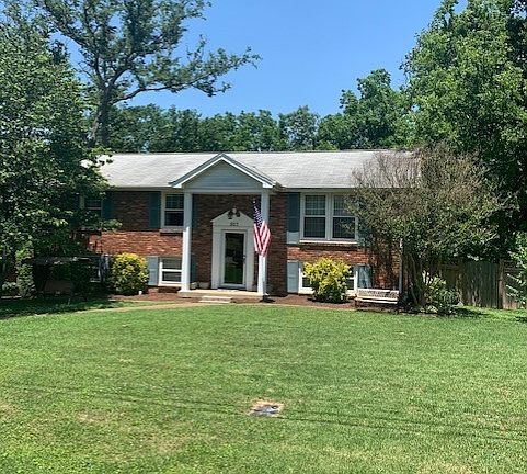 3rd image of 503 Glenpark Dr