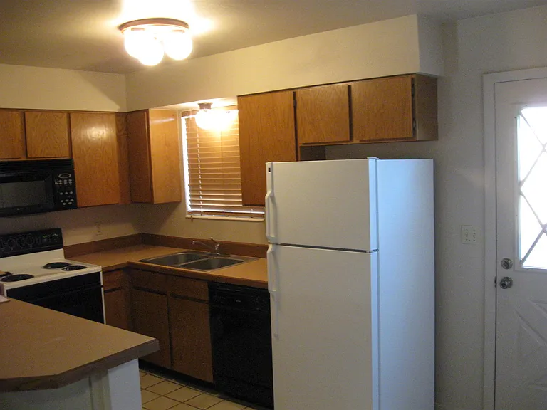 962 N 1725 W #36 — Photo 4
