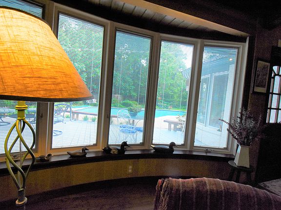 5th image of 1555 Heatherstone Dr
