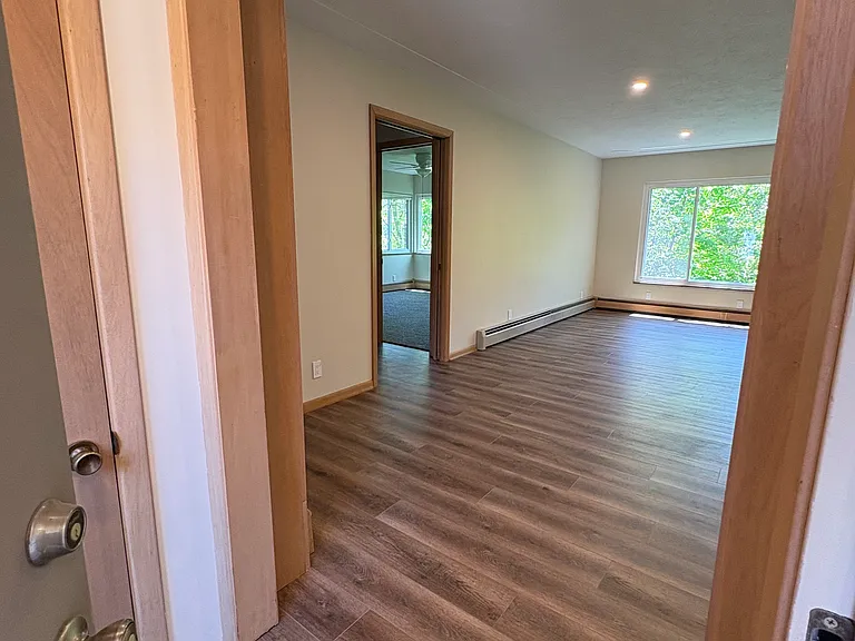 103 N Rocky River Dr — Photo 4