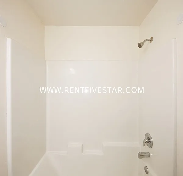 3954 Hawthorne Rd #11A — Photo 15