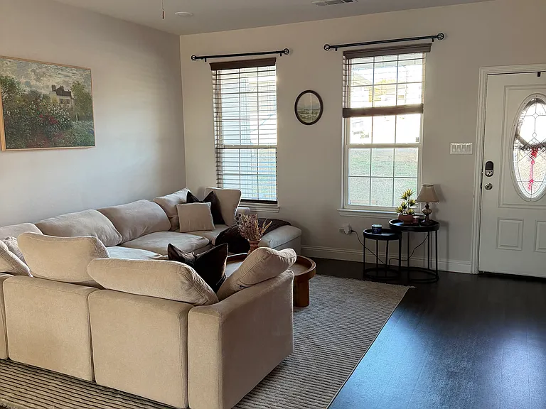 2317 Forest Hill Ln — Photo 7