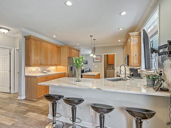 5th image of 1987 Hollings Rd