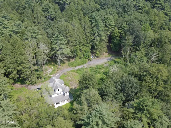 2320 Paradise Trl, East Stroudsburg, PA 18301